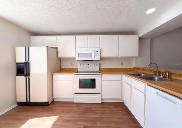 Photo 2 of Condo for sale at 3803 60th Street W, Bradenton, FL 34209 | MLS# O6440267 | Listing updated on 2026-10-09