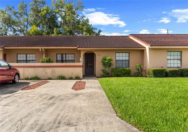 Photo 3 of Single family home for sale at 3452 Sw 19th Place, Ocala, FL 34474 | MLS# OM731936 | Listing updated on 2026-09-22