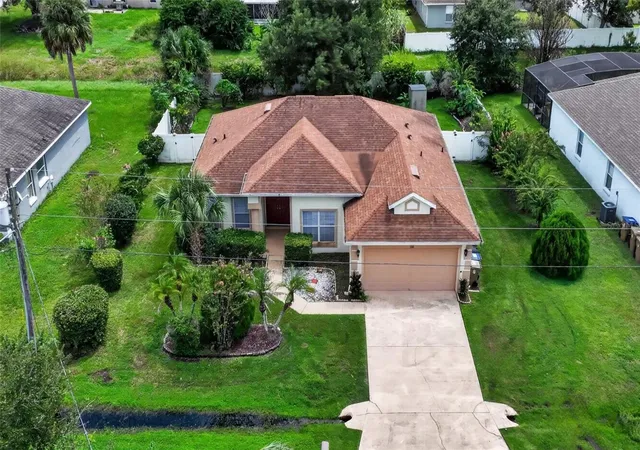 Photo 1 of Single family home for sale at 314 Sherborne Ln, Kissimmee, FL 34758 | MLS# S5157215 | Listing updated on 2026-10-04