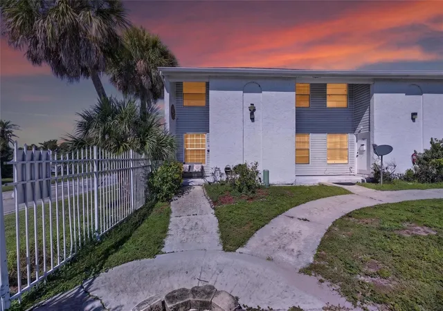 Photo 3 of Townhouse for sale at 7321 Jackson Springs Rd, Tampa, FL 33634 | MLS# TB8546771 | Listing updated on 2026-10-03