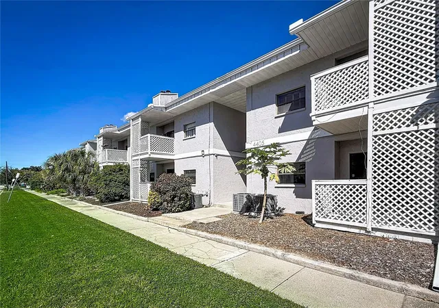 Condo for sale at 4405 W Fair Oaks Ave #19, TAMPA, FL 33611 | MLS# TB8546772