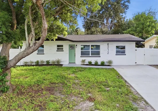 Photo 2 of Single family home for sale at 6212 42 Avenue N, Saint Petersburg, FL 33709 | MLS# TB8546781 | Listing updated on 2026-09-13