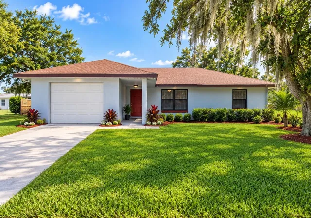Photo 1 of Single family home for sale at 14571 Sw 41st Terrace, Ocala, FL 34473 | MLS# O6440286 | Listing updated on 2026-10-04