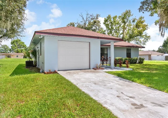 Photo 3 of Single family home for sale at 14571 Sw 41st Terrace, Ocala, FL 34473 | MLS# O6440286 | Listing updated on 2026-10-04