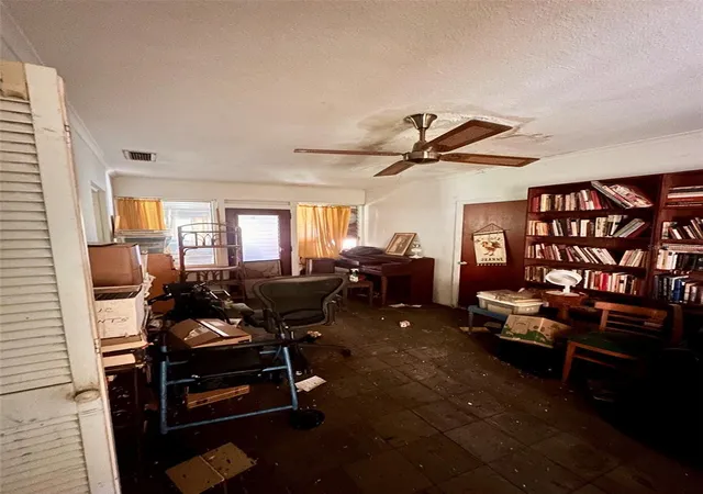 Photo 2 of Single family home for sale at 115 S Orion Ave, Clearwater, FL 33765 | MLS# TB8546801 | Listing updated on 2026-09-25