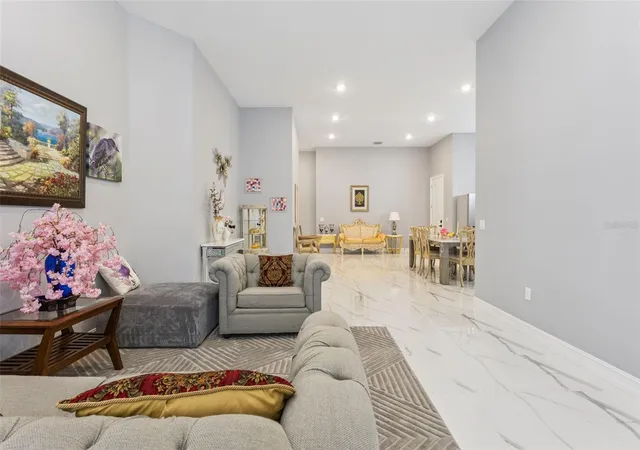 Photo 4 of Single family home for sale at 809 Burch Ave, Winter Garden, FL 34787 | MLS# O6440306 | Listing updated on 2026-10-03