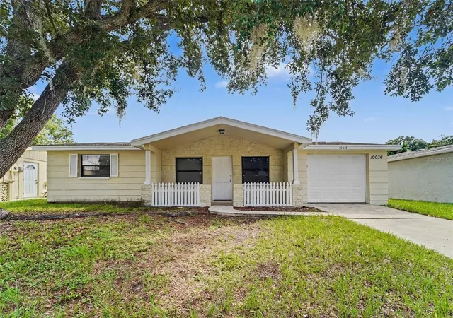 Photo 1 of Single family home for sale at 10036 Glen Moor Ln, Port Richey, FL 34668 | MLS# O6440317 | Listing updated on 2026-10-02