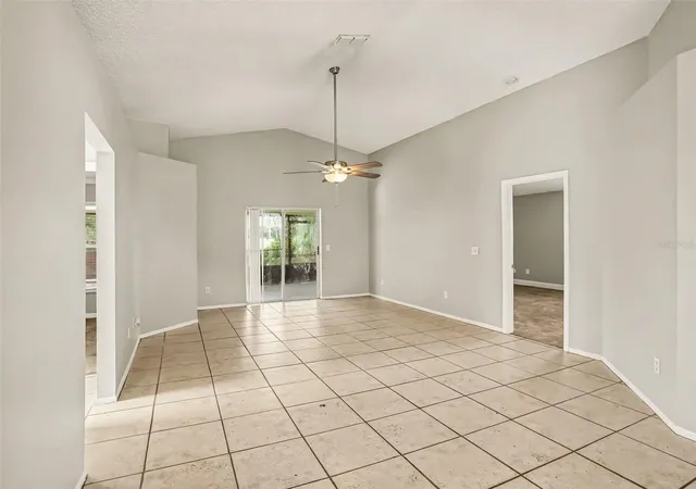 Photo 2 of Single family home for sale at 1626 Woodstone Dr, Apopka, FL 32703 | MLS# O6440319 | Listing updated on 2026-09-29