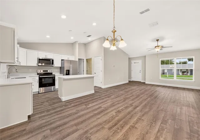Photo 2 of Single family home for sale at 12 Hemlock Loop Trl, Ocala, FL 34472 | MLS# OM731945 | Listing updated on 2026-09-27