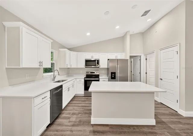 Photo 3 of Single family home for sale at 12 Hemlock Loop Trl, Ocala, FL 34472 | MLS# OM731945 | Listing updated on 2026-09-27