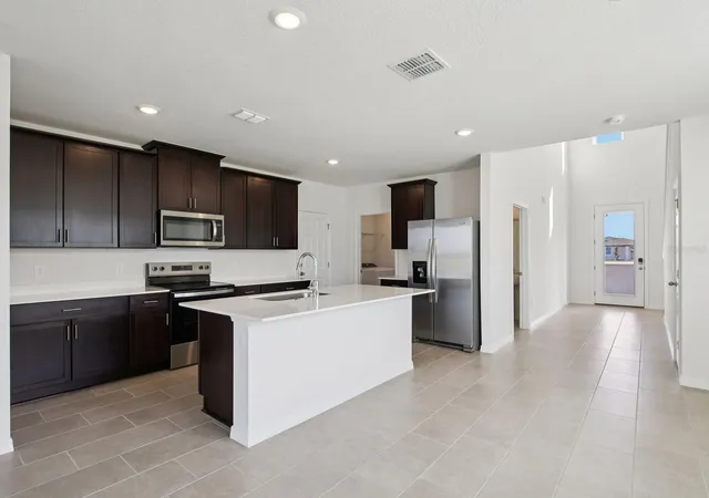 Photo 4 of Single family home for sale at 3920 Teak Ln, Bartow, FL 33830 | MLS# TB8546824 | Listing updated on 2026-09-25