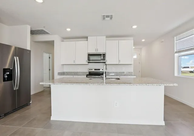 Photo 2 of Single family home for sale at 3910 Teak Ln, Bartow, FL 33830 | MLS# TB8546825 | Listing updated on 2026-09-23