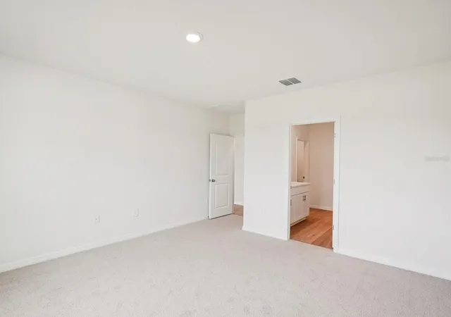 Photo 3 of Single family home for sale at 121 Sycamore Fold St, Nokomis, FL 34275 | MLS# TB8546827 | Listing updated on 2026-09-22