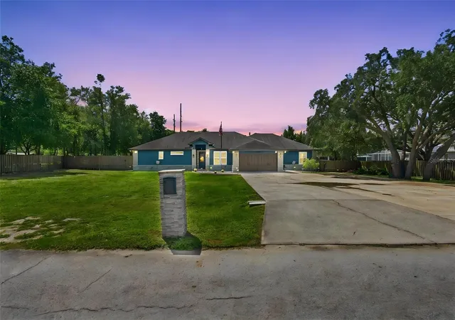 Photo 1 of Single family home for sale at 14122 Chesterfield Trl, Hudson, FL 34669 | MLS# TB8546842 | Listing updated on 2026-09-11
