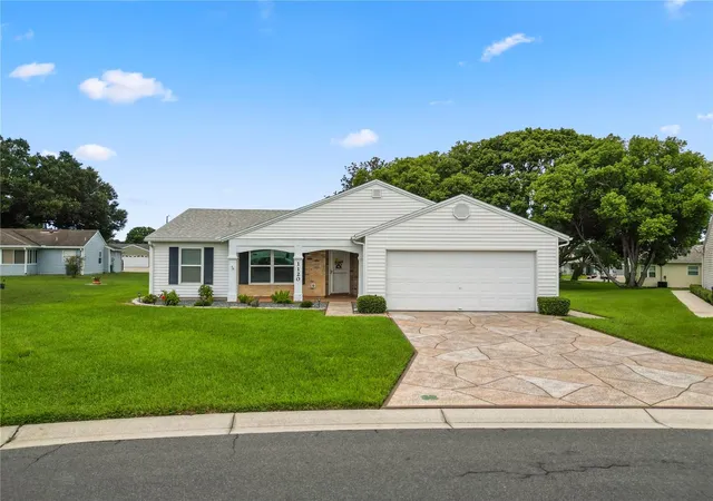 Photo 1 of Single family home for sale at 1120 Parakeet Trl, Lakeland, FL 33809 | MLS# L4964919 | Listing updated on 2026-09-13