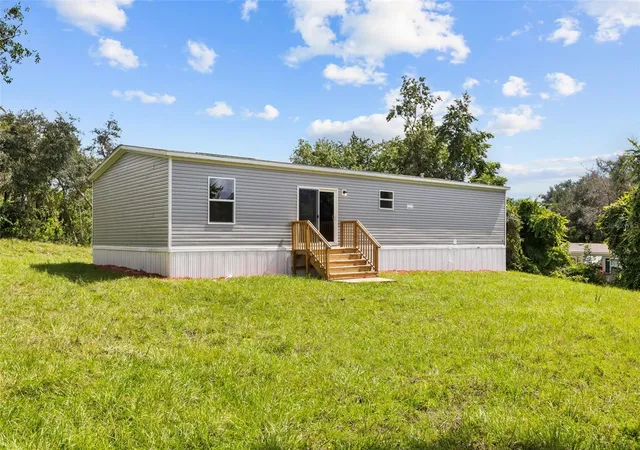 Photo 2 of Manufactured home for sale at 31608 Skyline Dr, Deland, FL 32720 | MLS# O6440340 | Listing updated on 2026-09-23