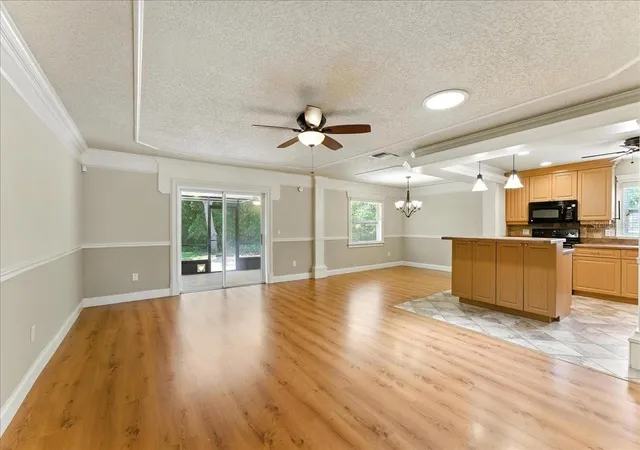 Photo 2 of Single family home for sale at 1067 Chokecherry Dr, Winter Springs, FL 32708 | MLS# O6440341 | Listing updated on 2026-09-29