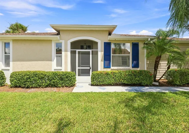 Listing Photo 4 - Condo for sale in building located at 1014 Radison Ave, SUN CITY CENTER, FL 33573 - Unit #11
