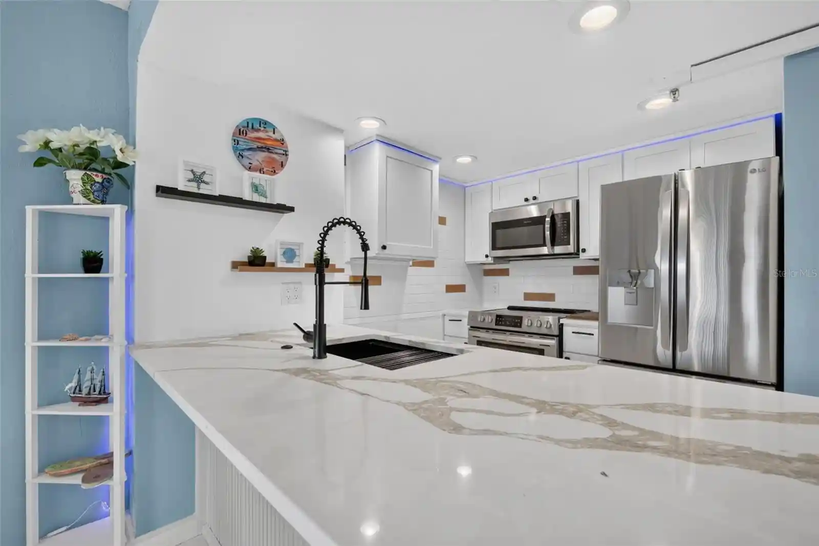 Listing Photo 2 - Condo for sale in 3160 Matecumbe Key Rd located at 3160 Matecumbe Key Rd, Punta Gorda, FL 33955 - Unit #218