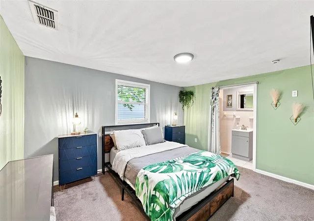 Photo 4 of Single family home for sale at 8911 N Highland Ave, Tampa, FL 33604 | MLS# TB8546883 | Listing updated on 2026-09-15