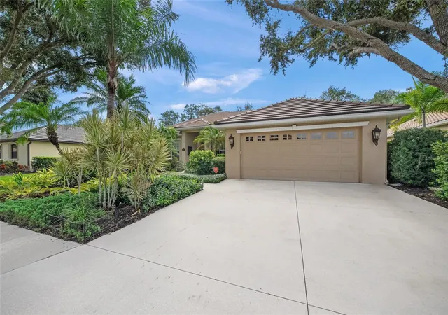 Photo 1 of Single family home for sale at 5355 Anthony Ln, Sarasota, FL 34233 | MLS# A4705550 | Listing updated on 2026-10-14