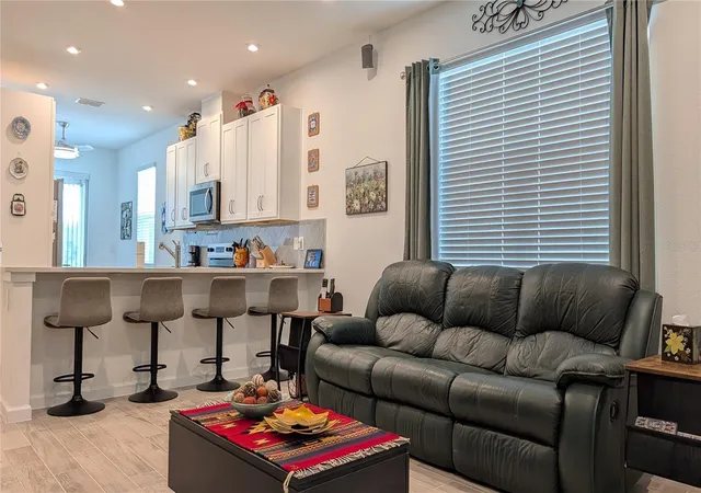 Photo 3 of Townhouse for sale at 1378 Tarflower Dr, Winter Springs, FL 32708 | MLS# O6440377 | Listing updated on 2026-10-10