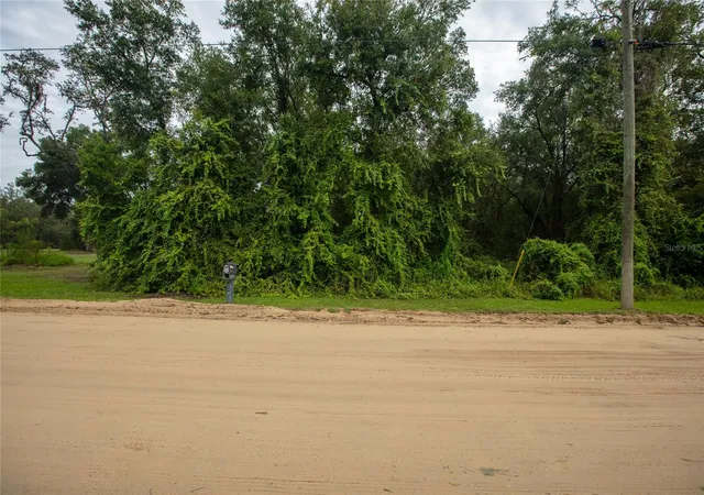Photo 2 of Sale Pending at 4818 Gadara Rd, Keystone Heights, FL 32656 | MLS# GC543370 | Listing updated on 2026-09-14