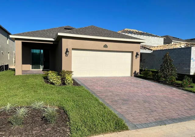 Photo 2 of Single family home for sale at 16704 Point Rock Dr, Winter Garden, FL 34787 | MLS# O6440379 | Listing updated on 2026-09-18