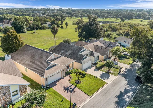 Photo 2 of Single family home for sale at 1036 Linkside Ct, Apopka, FL 32712 | MLS# O6440380 | Listing updated on 2026-09-14