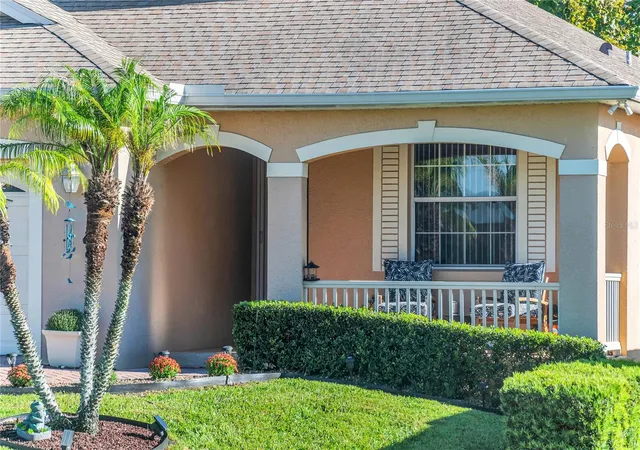 Photo 4 of Single family home for sale at 1036 Linkside Ct, Apopka, FL 32712 | MLS# O6440380 | Listing updated on 2026-09-14