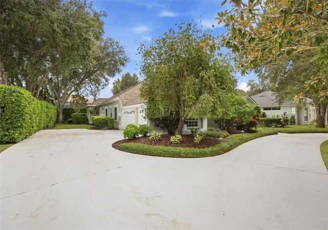 Photo 4 of Single family home for sale at 16308 Moradas De Avila, Tampa, FL 33613 | MLS# TB8546903 | Listing updated on 2026-10-04