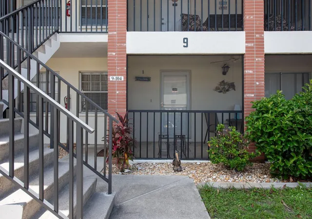 Listing Photo 4 - Condo for sale in building located at 1531 Placida Rd, ENGLEWOOD, FL 34223 - Unit #9-104
