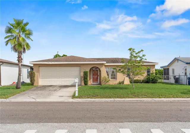 Photo 1 of Single family home for sale at 8351 Fox Holw Dr, Port Richey, FL 34668 | MLS# TB8546913 | Listing updated on 2026-09-14