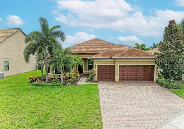 Photo 1 of Sale Pending at 13897 Umbria St, Venice, FL 34293 | MLS# N6145683 | Listing updated on 2026-09-19