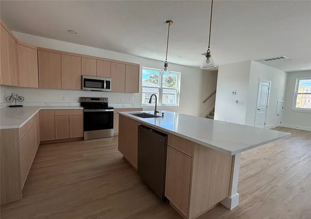 Listing Photo 5 - Condo for sale in building located at 709 Gulf Blvd, INDIAN ROCKS BEACH, FL 33785
