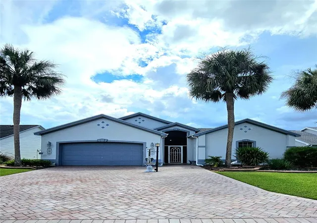 Photo 1 of Single family home for sale at 730 San Marino Dr, Lady Lake, FL 32159 | MLS# G5117562 | Listing updated on 2026-10-03
