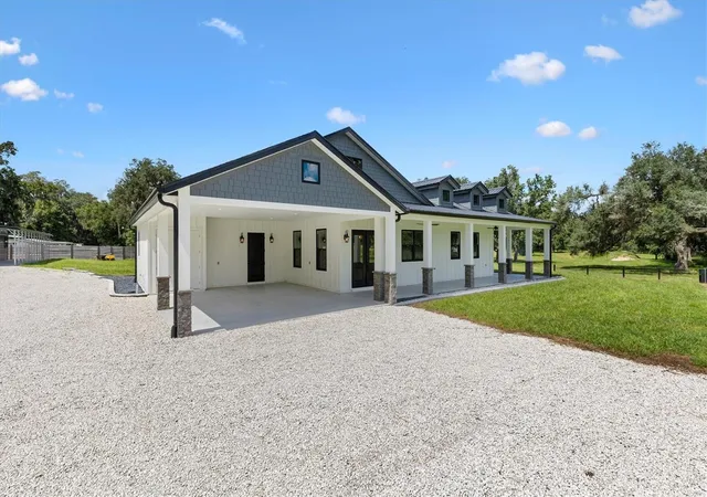 Photo 3 of Single family home for sale at 2540 Ne 77th Road, Wildwood, FL 34785 | MLS# G5117563 | Listing updated on 2026-09-27