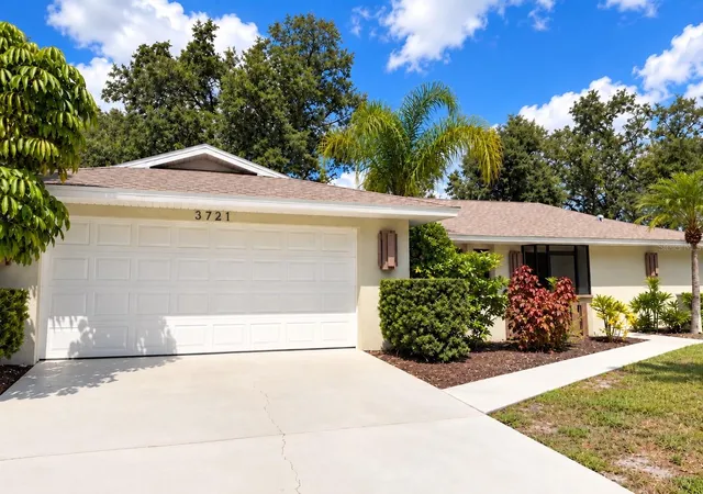 Single family home for sale at 3721 Aster Dr, SARASOTA, FL 34233 | MLS# A4705566