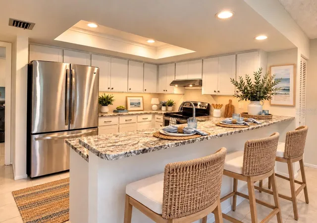 Photo 4 of Single family home for sale at 3721 Aster Dr, Sarasota, FL 34233 | MLS# A4705566 | Listing updated on 2026-10-04
