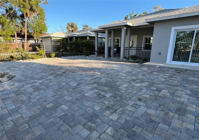 Photo 3 of Single family home for sale at 1534 25th Street, Sarasota, FL 34234 | MLS# A4705568 | Listing updated on 2026-09-16