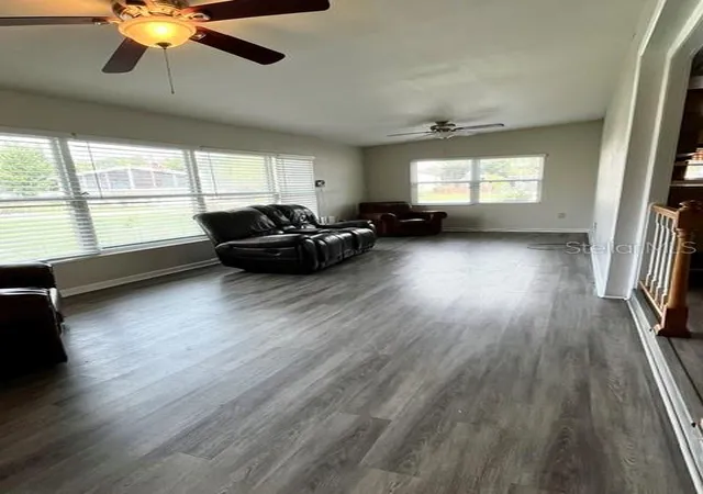 Photo 4 of Manufactured home for sale at 1513 Pleasant St, Tavares, FL 32778 | MLS# O6440408 | Listing updated on 2026-09-30