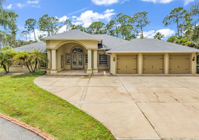 Photo 3 of Sale Pending at 3605 Tropicaire Blvd, North Port, FL 34286 | MLS# A4705574 | Listing updated on 2026-09-14
