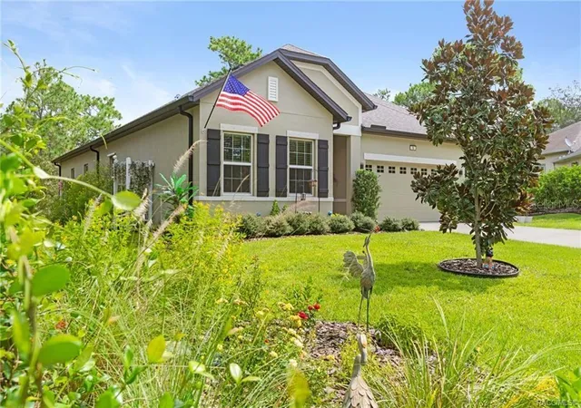 Photo 3 of Single family home for sale at 16 Elder Ct E, Homosassa, FL 34446 | MLS# W7889346 | Listing updated on 2026-09-19