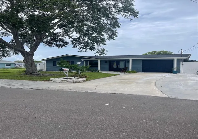 Single family home for sale at 13701 Leslie Dr, HUDSON, FL 34667 | MLS# TB8546950