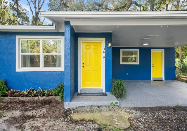 Photo 3 of Single family home for sale at 3819 SE 14th Terrace, Gainesville, FL 32641 | MLS# OM731973 | Listing updated on 2026-09-14