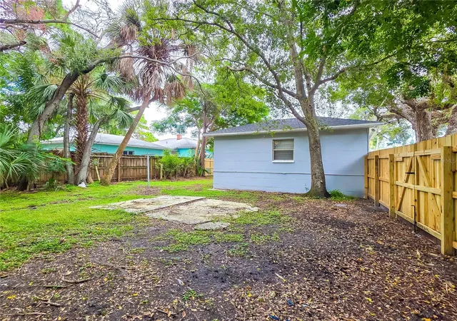 Photo 3 of Single family home for sale at 1745 Freeman St S, Saint Petersburg, FL 33701 | MLS# TB8546958 | Listing updated on 2026-09-18