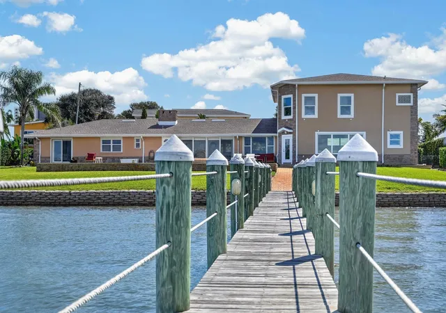 Photo 2 of Mansion for sale at 14 Granville Cir, Daytona Beach, FL 32118 | MLS# FC321319 | Listing updated on 2026-09-12