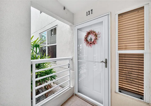 Photo 4 of Condo for sale at 6021 Bahia Del Mar Cir #137, Saint Petersburg, FL 33715 | MLS# N6145690 | Listing updated on 2026-09-22