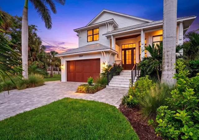 Photo 1 of Sale Pending at 5307 Avenida Del Mare, Sarasota, FL 34242 | MLS# A4705591 | Listing updated on 2026-09-29