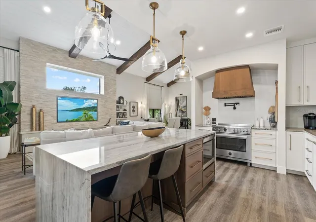 Photo 3 of Sale Pending at 5307 Avenida Del Mare, Sarasota, FL 34242 | MLS# A4705591 | Listing updated on 2026-09-29